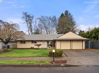 21033 SE Salmon St, Gresham, OR 97030