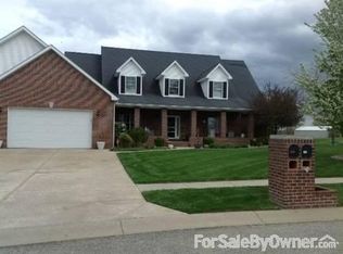 252 Tulip Cir, Bremen, IN 46506