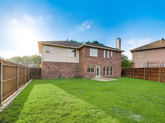 5th image of 2118 Lacebark Ln