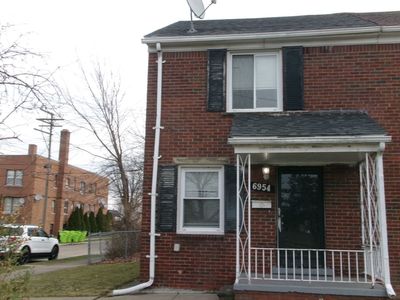 6954 Manor St, Dearborn, MI, 48126