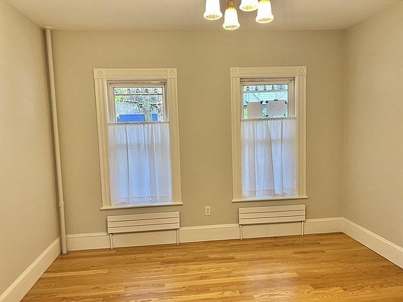 Living room 1.