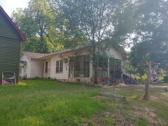 3rd image of 1510 W 8th Ave