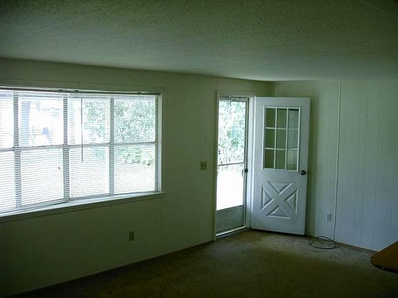 3rd image of 52 Carroll Dr