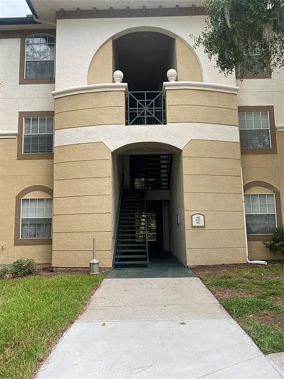 1 bed, 1.0 bath, 780 sqft, $1,325 — Photo 1