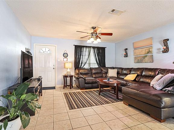 2nd image of 478 Olive Dr