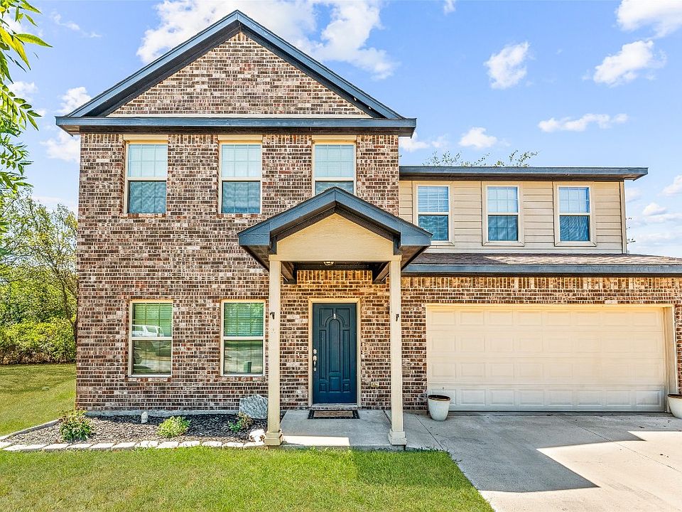1st image of 1210 Moore Cir