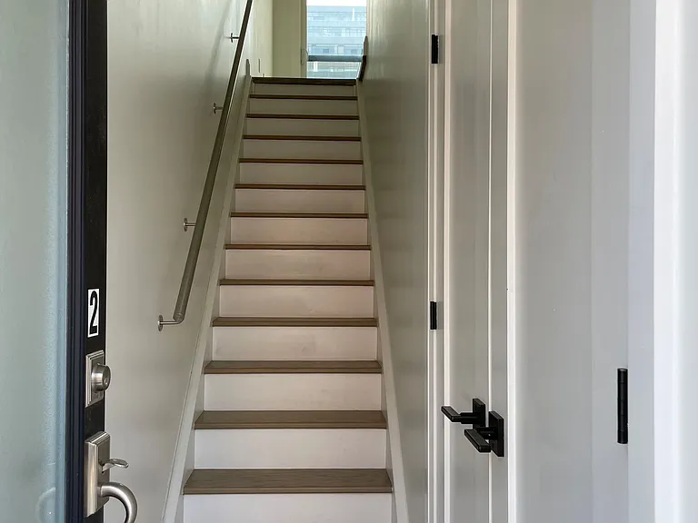 9 Whitaker Ave #2 — Photo 2