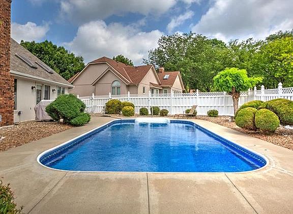 2nd image of 5313 Stanton Dr