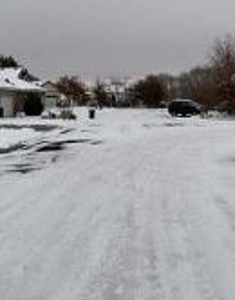 Exterior Neighborhood (street photo)