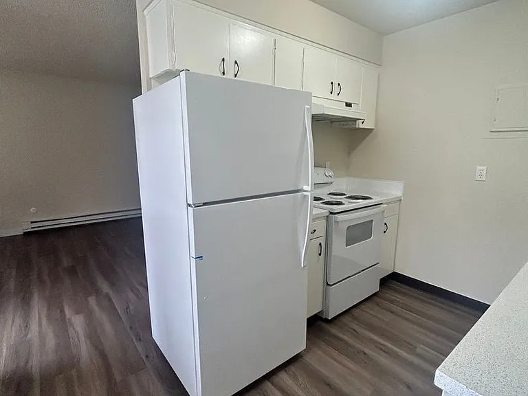 1806 E Fourth Plain Blvd — Photo 11