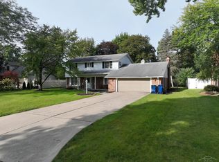 718 Somerset Rd, Saginaw, MI 48638