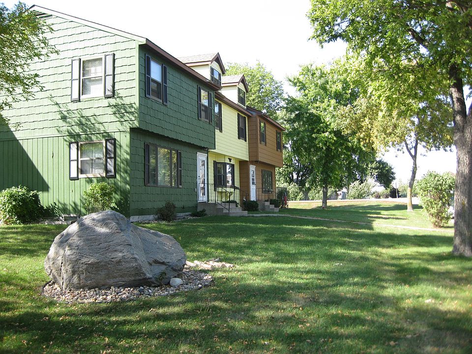 2nd image of 1102 Hackberry Dr #2