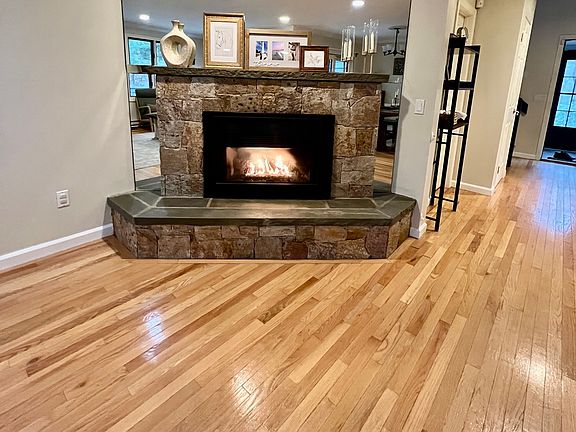 4th image of 473 Evergreen Road