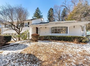 477 Salisbury St, Worcester, MA 01609