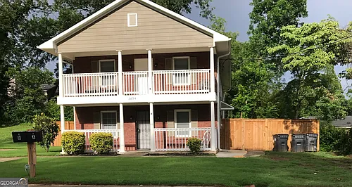 2894 Randall St Photo 1