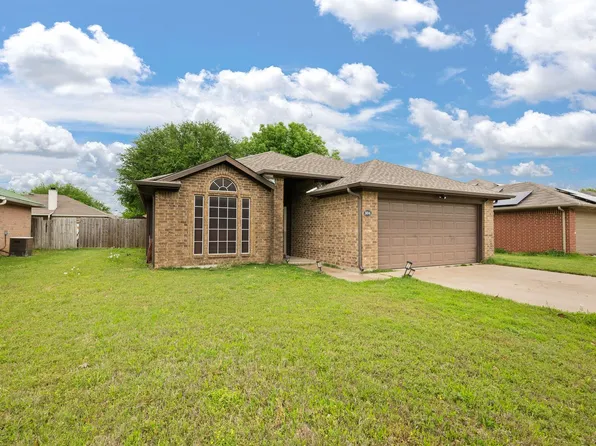 304 Odell St, Cleburne, TX 76033