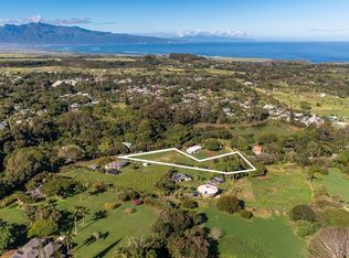 859 Hog Back Rd #B, Haiku, HI 96708