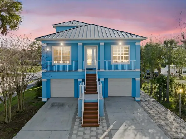 5446 Bluepoint Dr, Port Richey, FL 34668