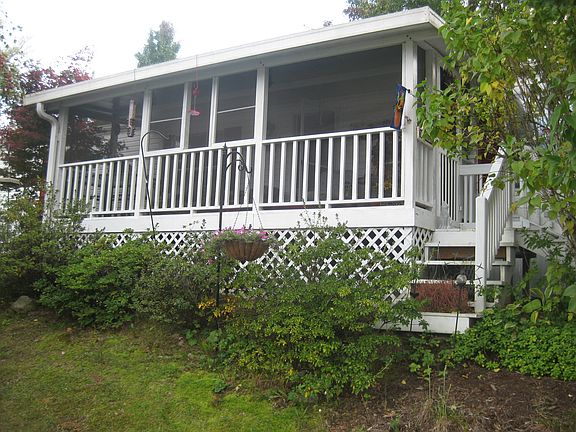 2nd image of 42 Petunia Dr