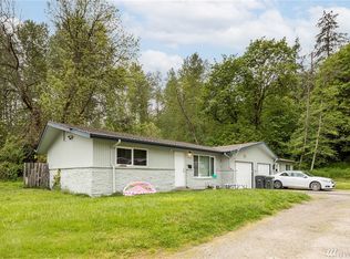 210 70th Ave E, Tacoma, WA 98424