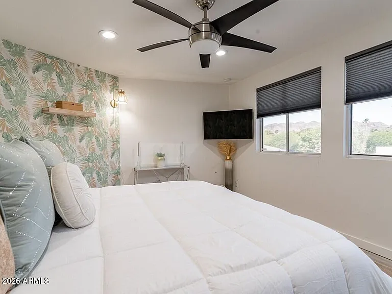 3302 E Turquoise Ave — Photo 21