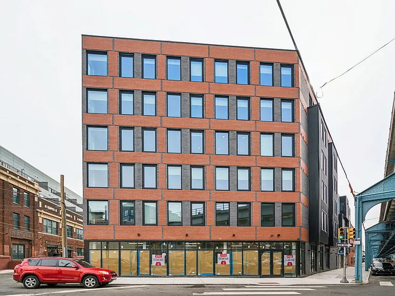 Beacon Flats — Photo 10