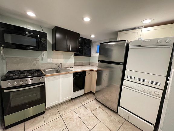 5th image of 101 E 4th Ave #3