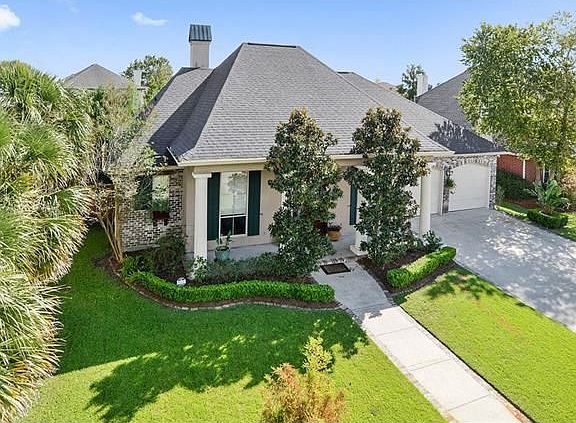 2nd image of 6 Bellingrath Dr