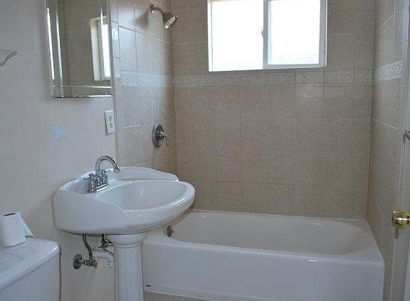 4th image of 3167 Manda Dr