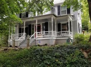 28 Hayward Hts, Glen Rock, PA