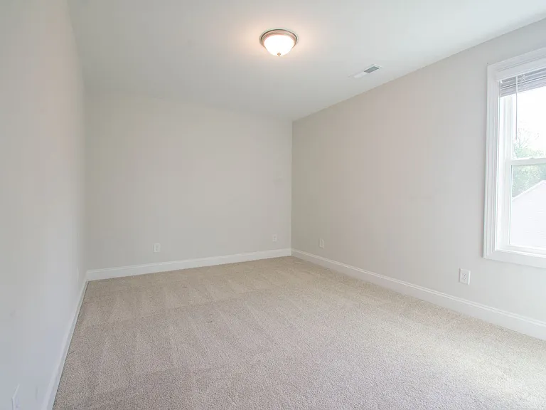 5611 Pondhaven Dr — Photo 22