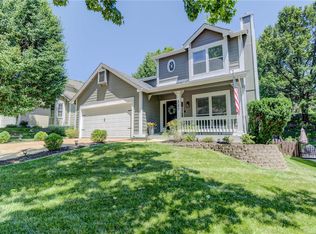 537 Woodlyn Xing, Ballwin, MO 63021