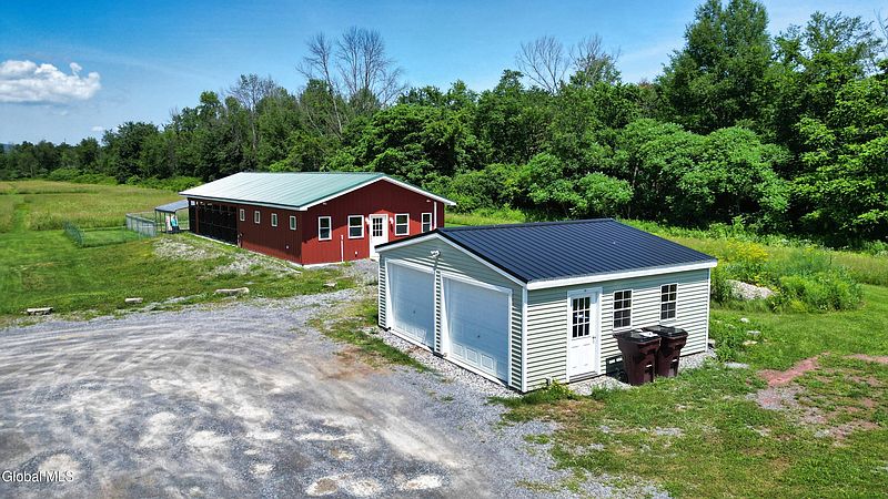 4th image of 61 Baldwin Corners Road