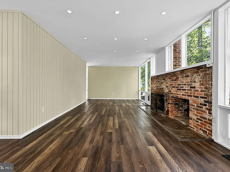 7710 Elba Rd — Photo 10