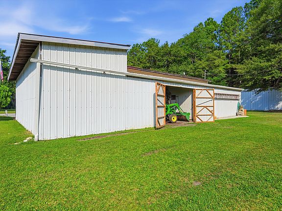 4th image of 690 Lannie Ln