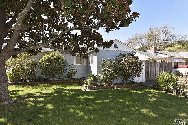 1st image of 199 Chelsea Ave