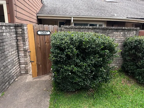 12667 Wellington Park Dr, Houston, TX 77072