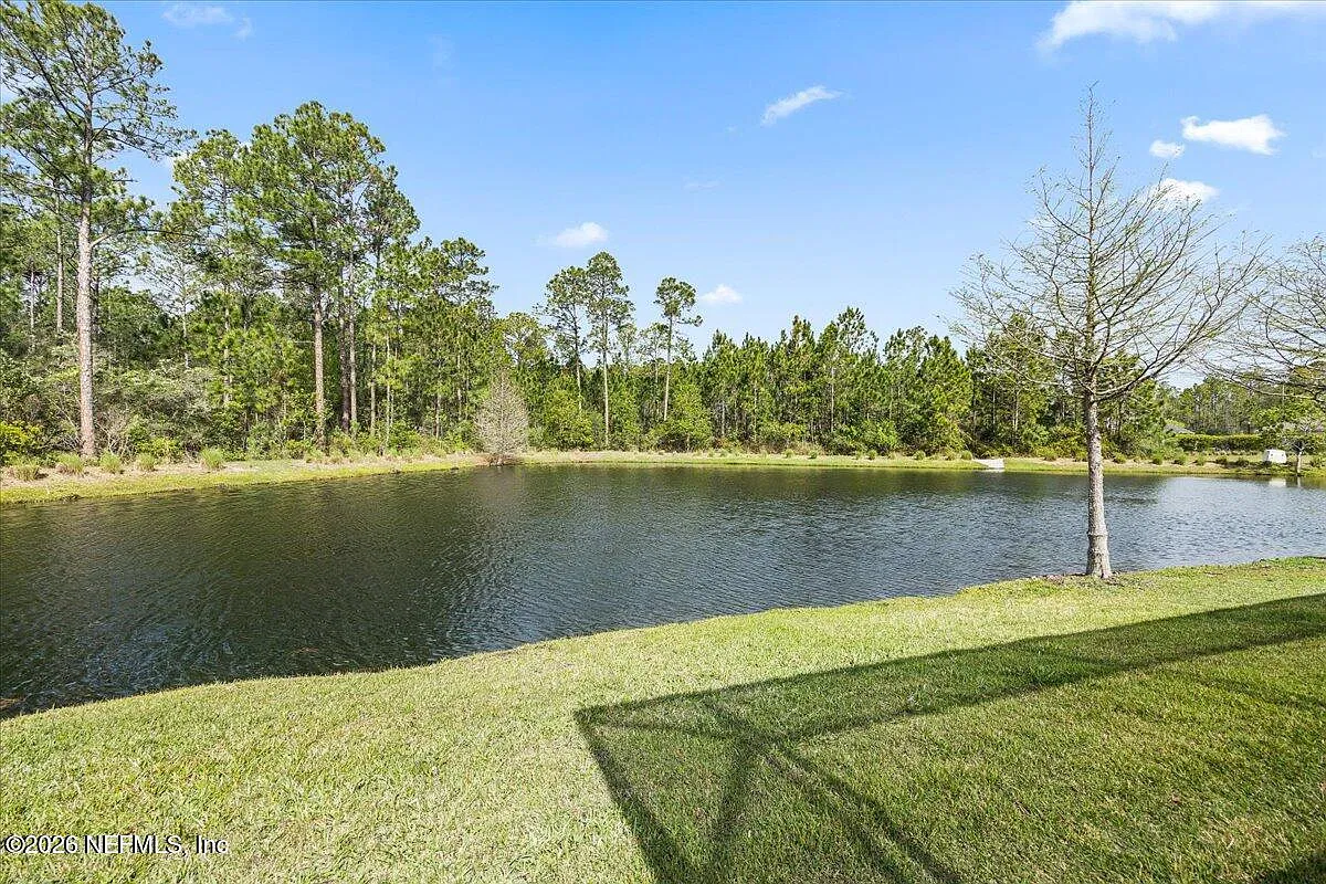 5 bed, 4.0 bath, 3470 sqft, $4,395 — Photo 4