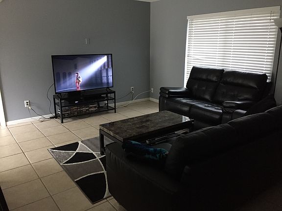 2nd image of 432 Valencia Ct