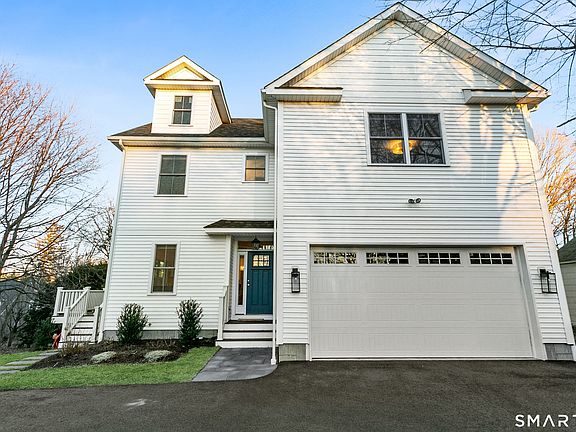 3rd image of 210 High Ridge Ave