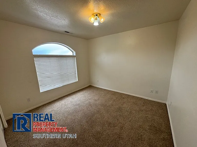 628 W Evans Ridge Cir #3 — Photo 9