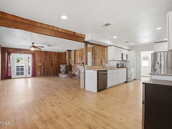 5th image of 39646 87th St W