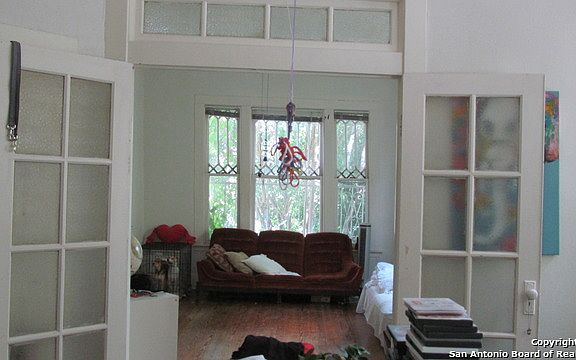 5th image of 219 Florida St