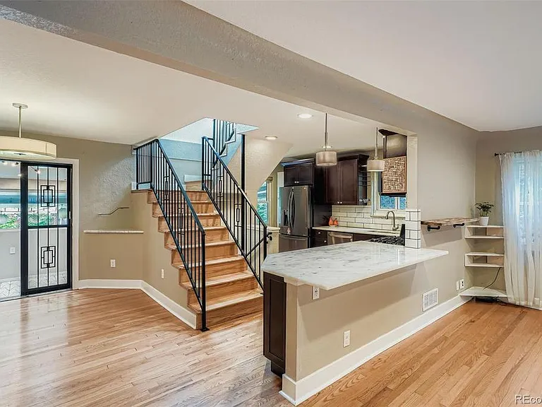 3070 Ash St — Photo 7