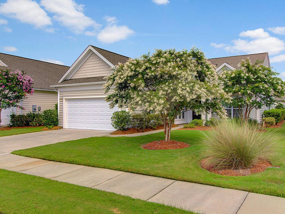 1st image of 349 Oyster Bay Dr