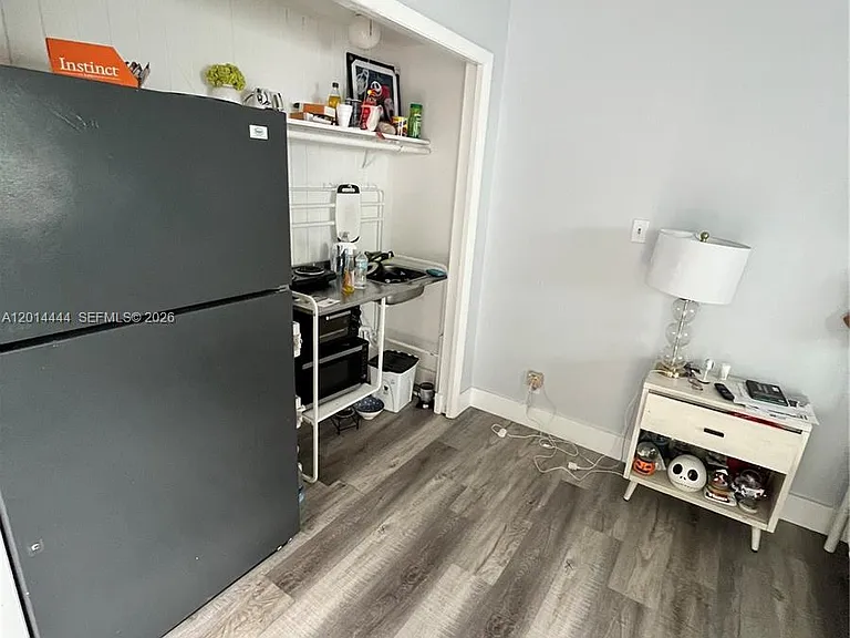 1412 NE 17th Ct #1-2 — Photo 3
