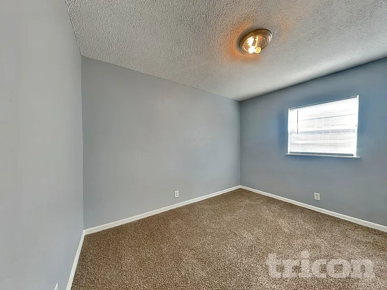 4118 W La Salle St — Photo 11