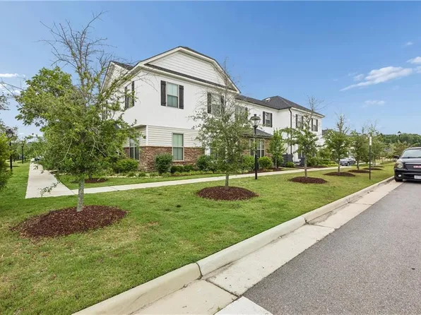 907 Kathy Ann Way W, Carrollton, VA 23314