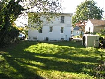 2nd image of 19 Sullivan Ave