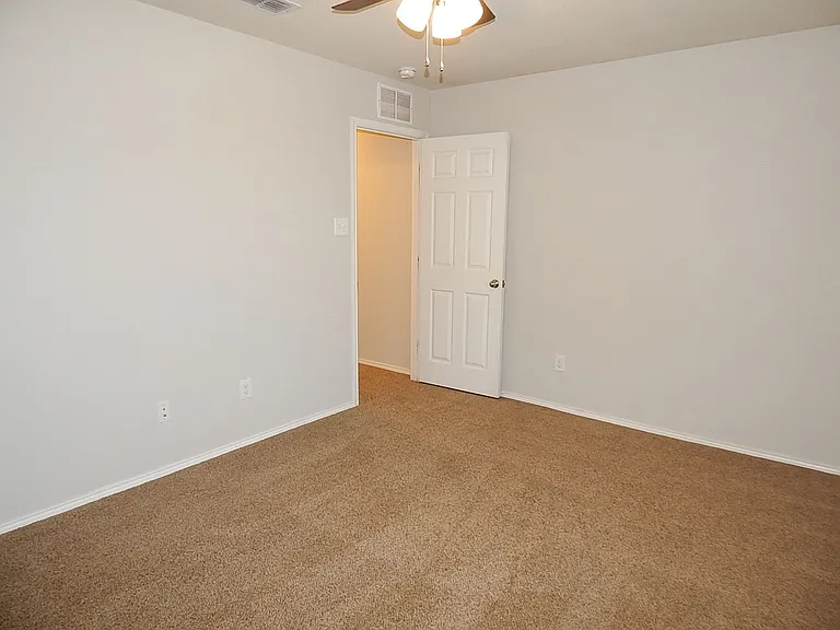 207 Citrus Dr — Photo 12